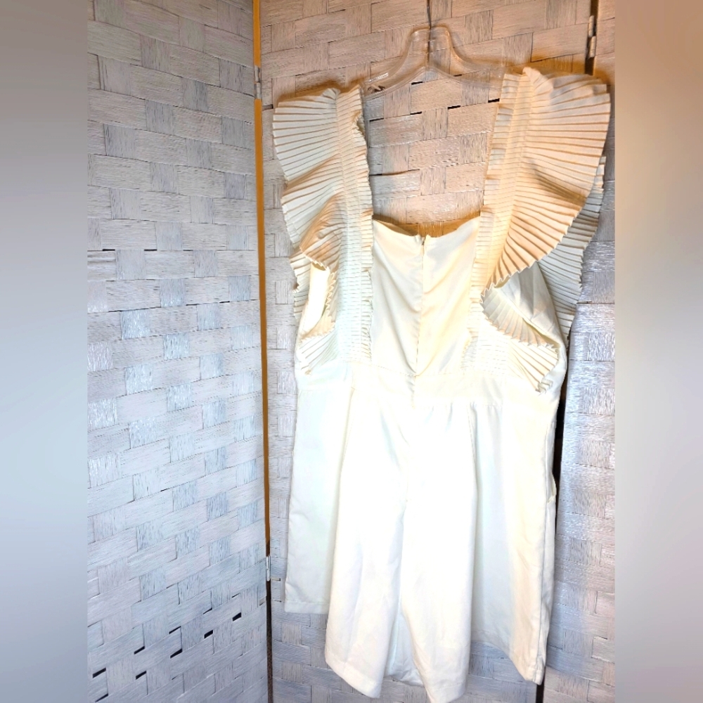 LENA White Ruffled Romper - Picture 5 of 7